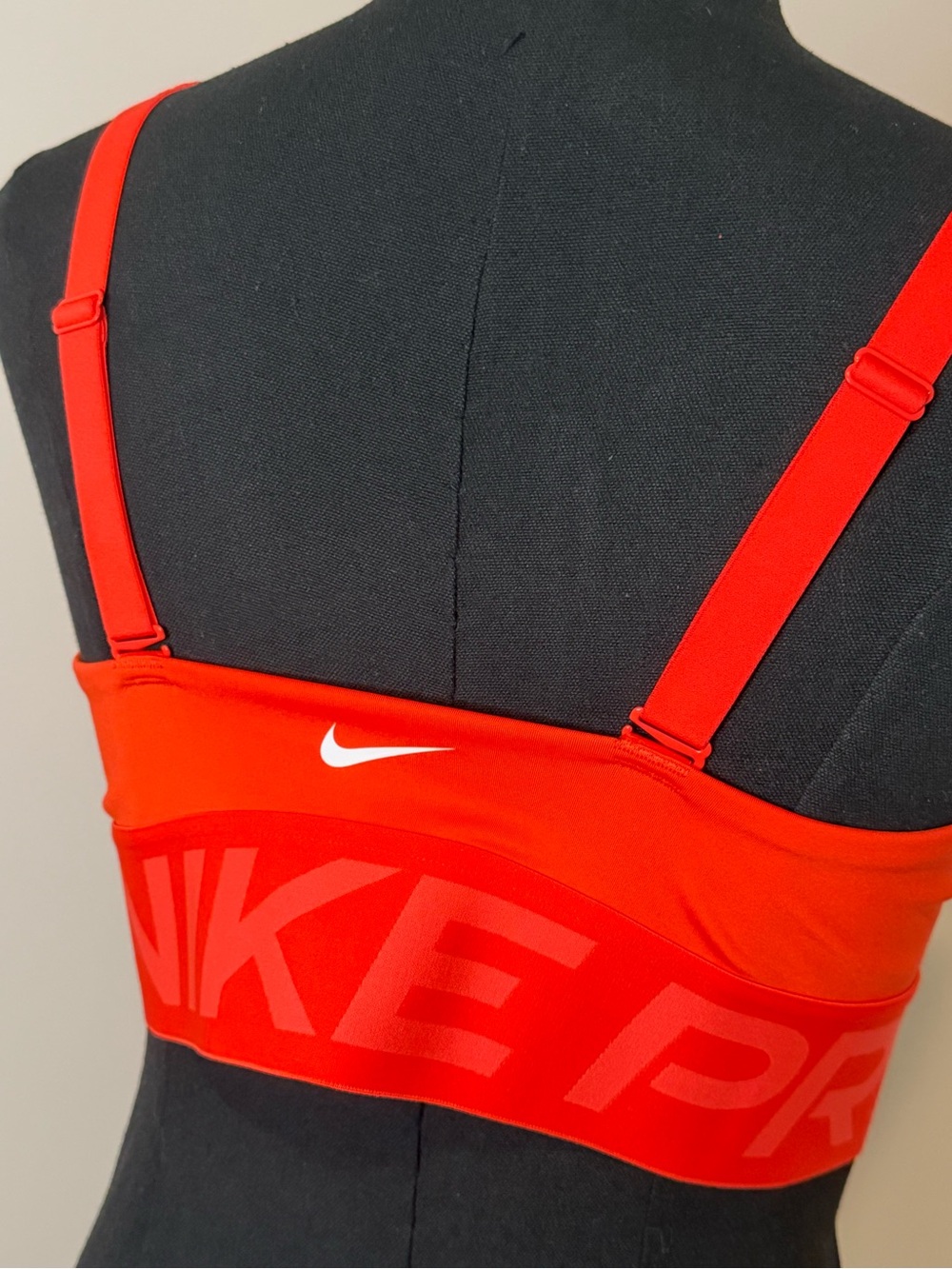 Nike Pro Dry Fit Scoop-Front Logo Sports Bra - Picture 4 of 6